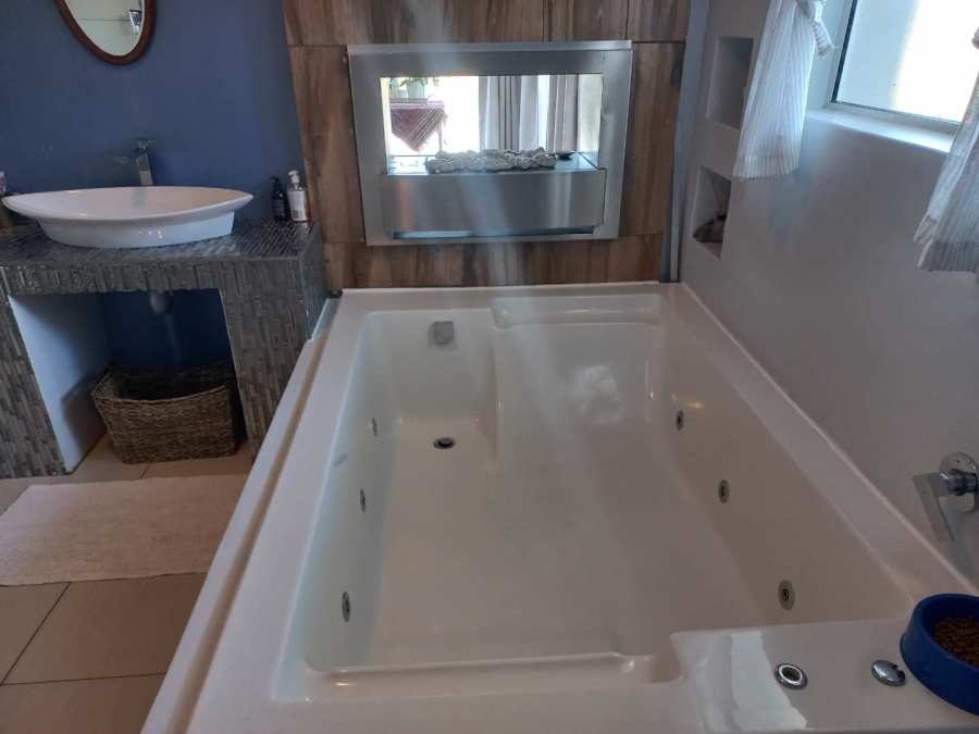 8 Bedroom Property for Sale in Keidebees Northern Cape